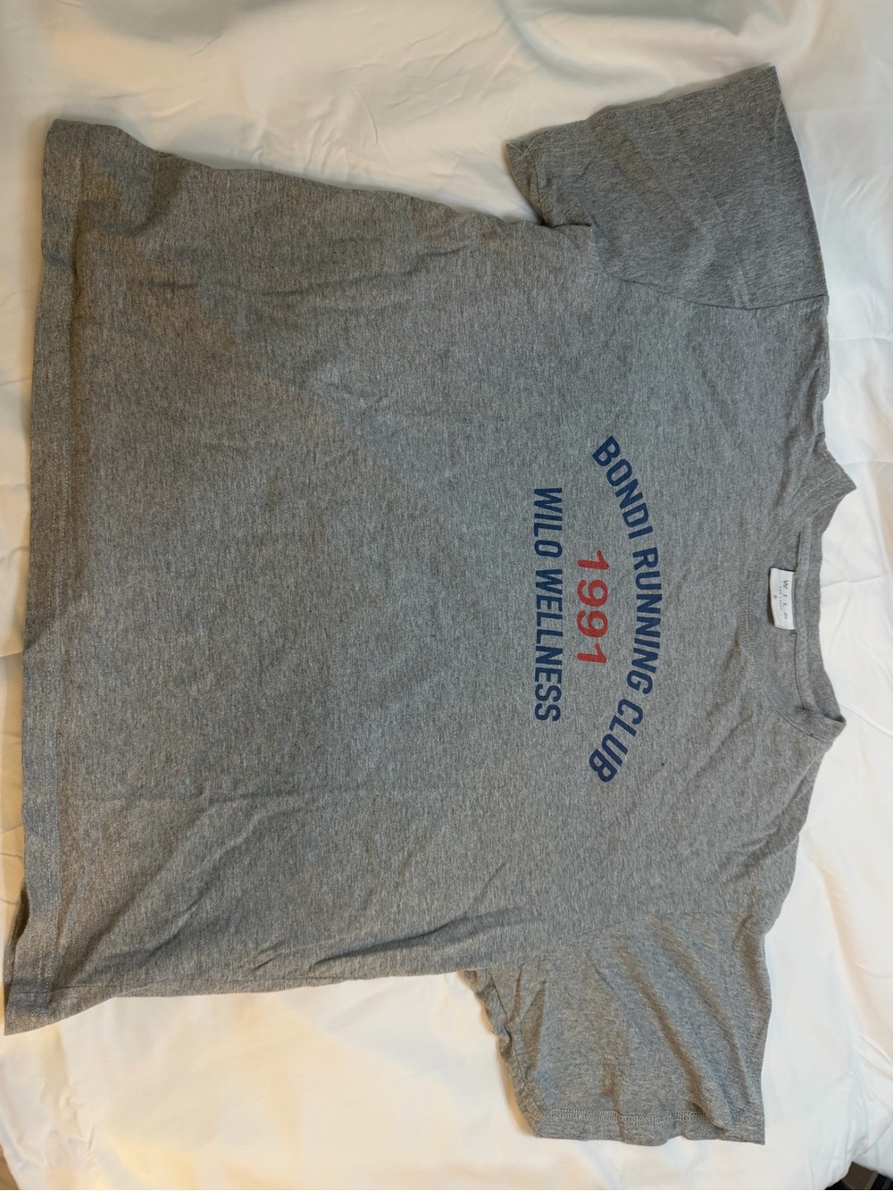 WILO crew neck oversized t-shirt, 100% cotton, running themed, size small